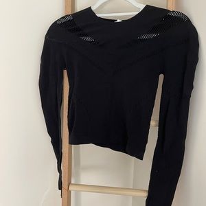 Fabletics long sleeve workout crop shirt